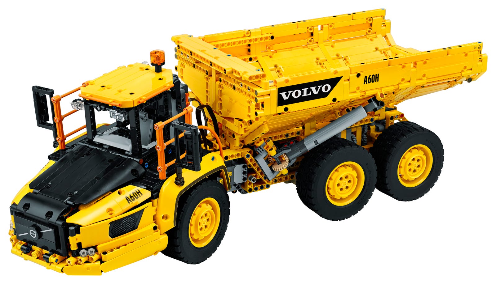 Самосвал Volvo 6х6